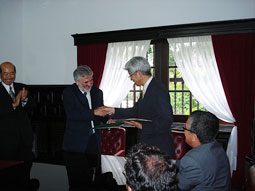 シモン・ボリバル大学（ベネズエラ）との大学間学術交流協定が締結