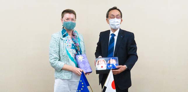 EU Ambassador to Japan Visits Tohoku University