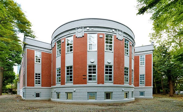 本部棟7(旧東北帝国大学理学部生物学教室)