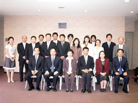 法学研究科関係者と中国行政官訪日団