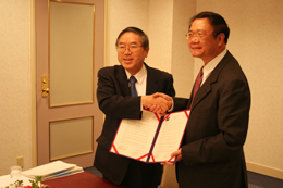 井上総長と陳学長