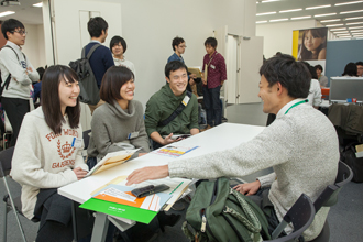 在校生と卒業生との親睦会