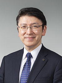 下間 康行