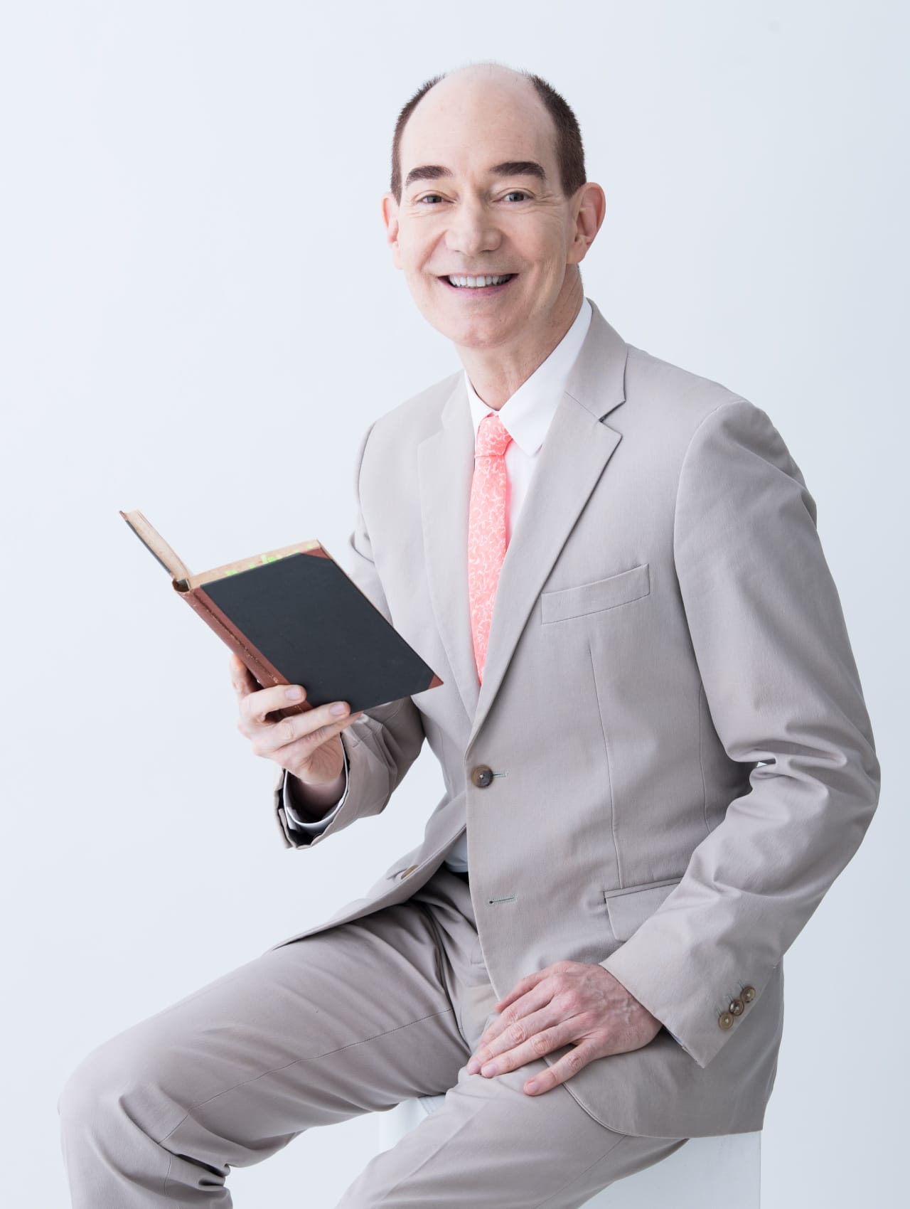 ロバート キャンベル氏